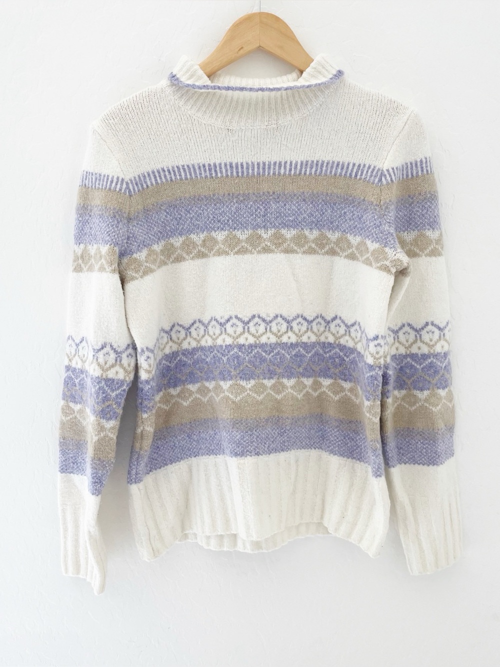 Aspen mock neck ski sweater size small